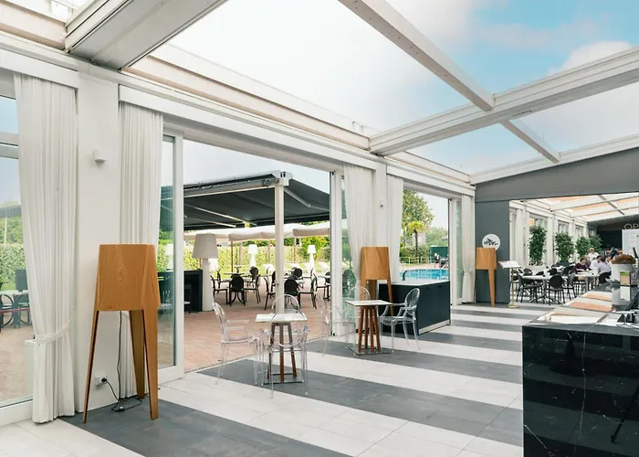 Michelino 75 By The Sydney Hotel Bologne